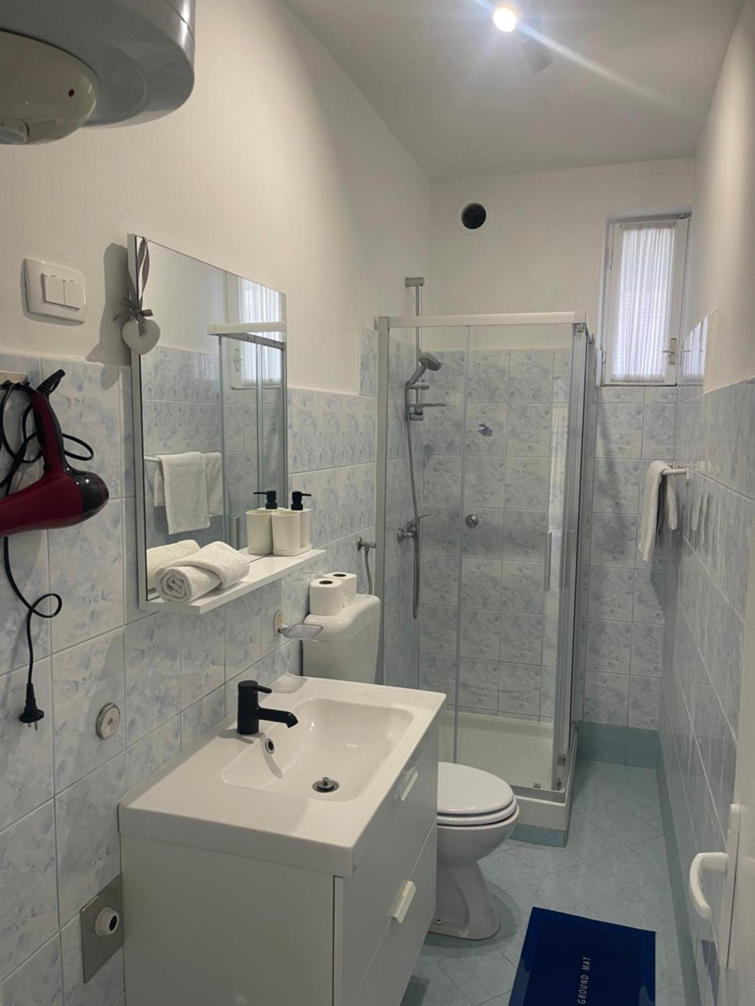 Retreat Apartments With Free Parking Pula Exterior photo