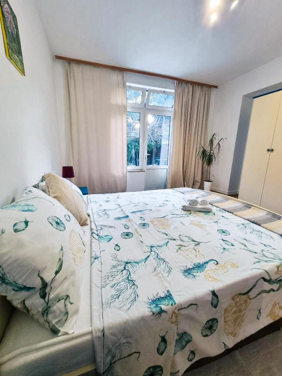 Retreat Apartments With Free Parking Pula Exterior photo