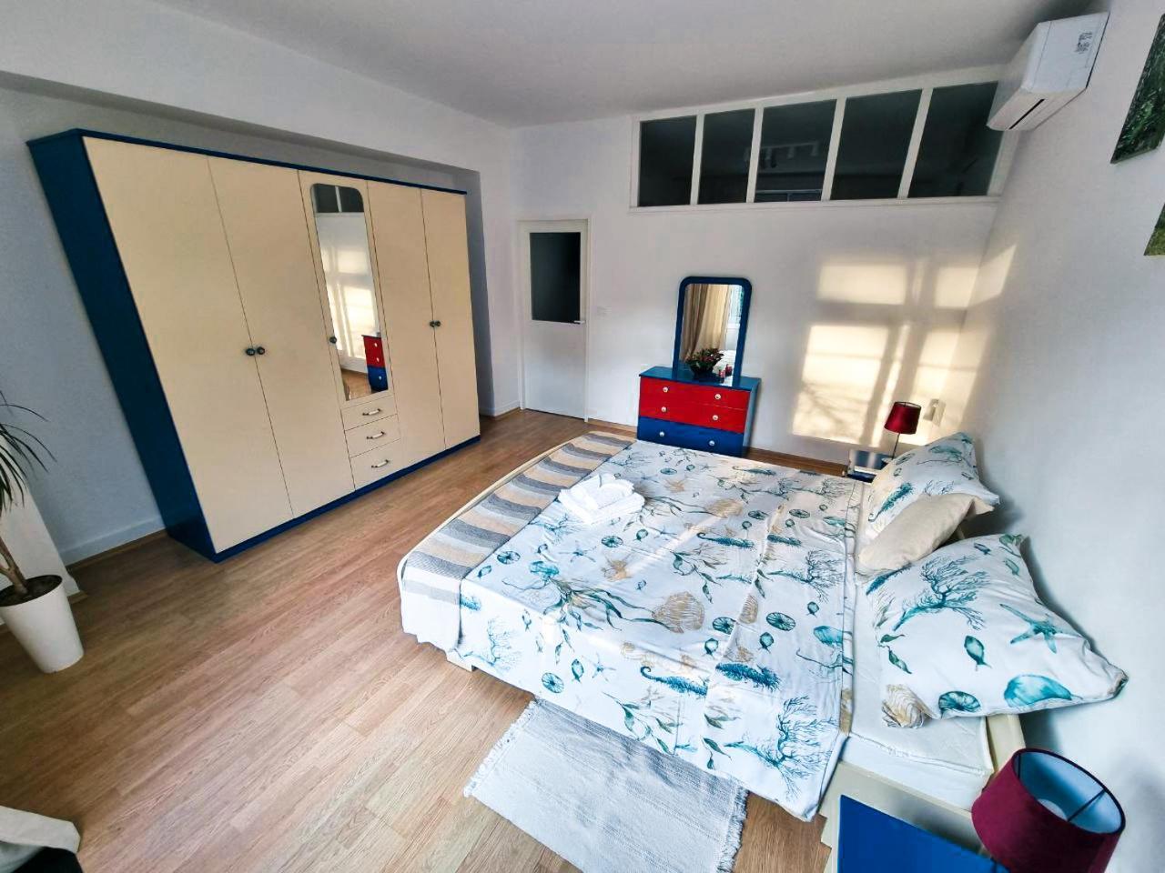 Retreat Apartments With Free Parking Pula Exterior photo